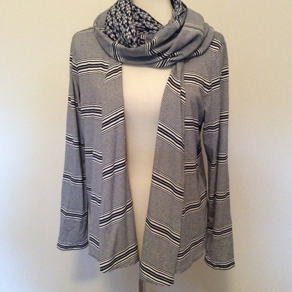 J. Jill Jackets & Blazers - J Jill Jacket Navy/Off White w/scarf. Size Medium